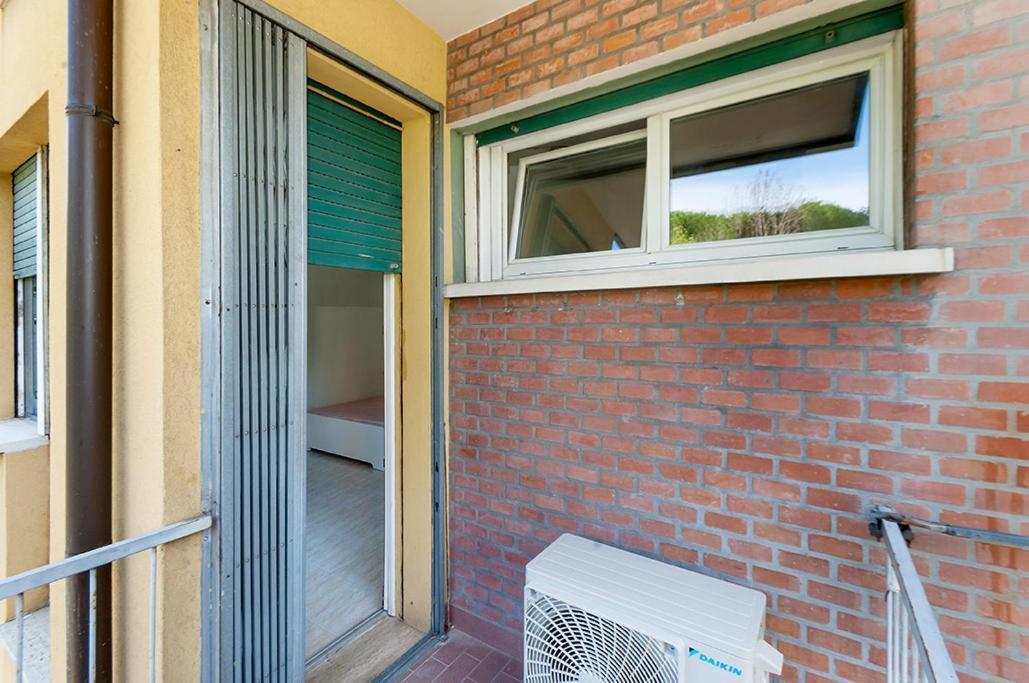 Private Room For Girls Bolonia Exterior foto