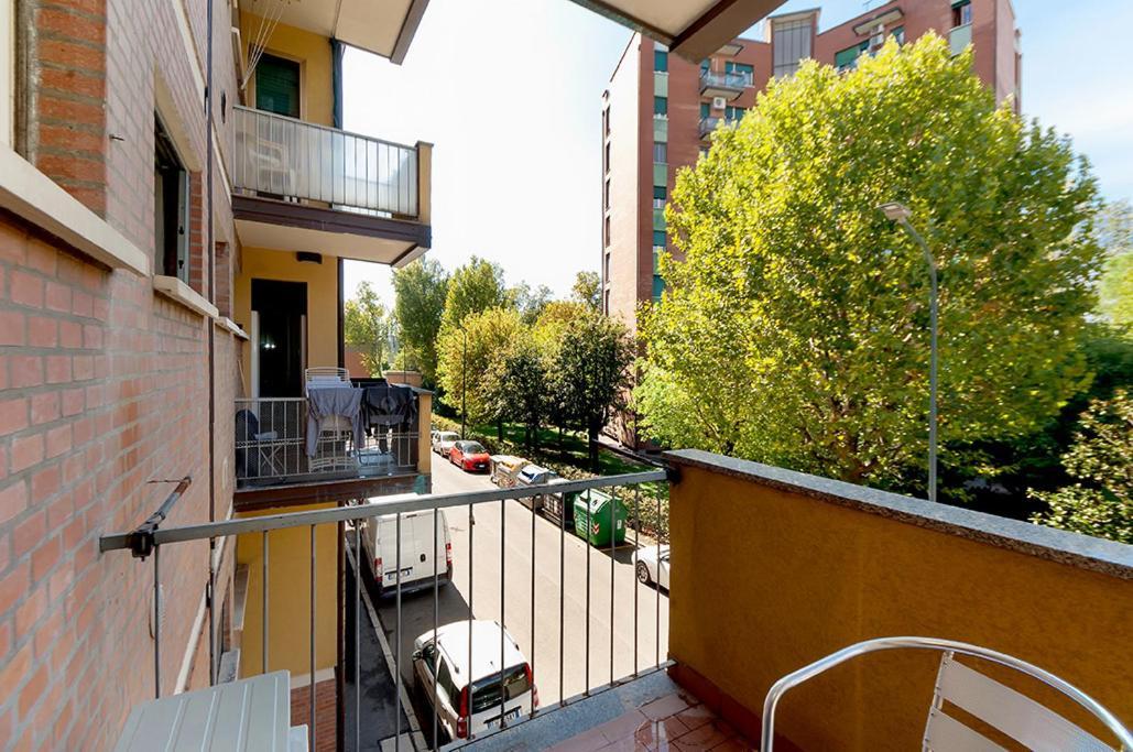 Private Room For Girls Bolonia Exterior foto