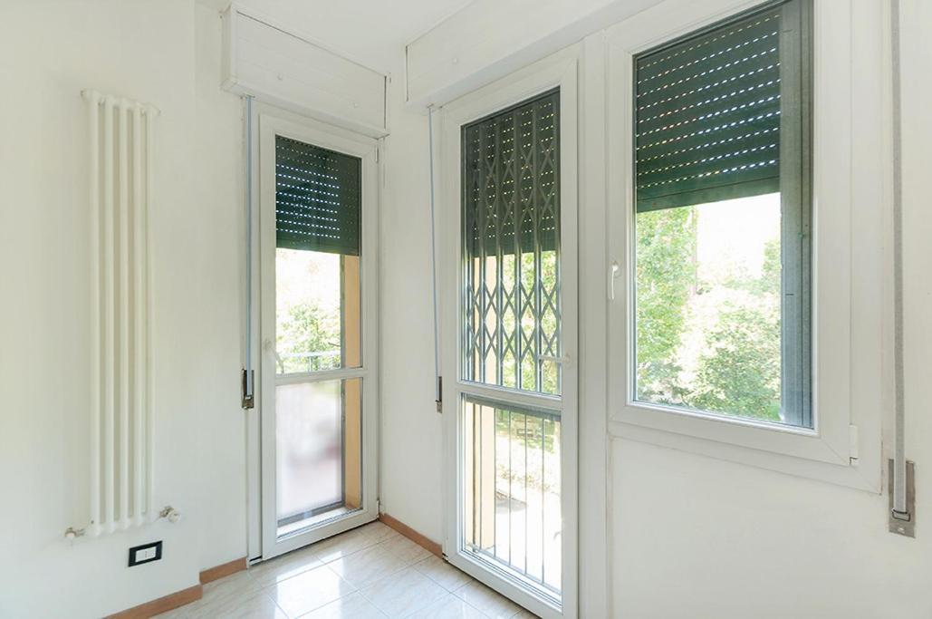 Private Room For Girls Bolonia Exterior foto