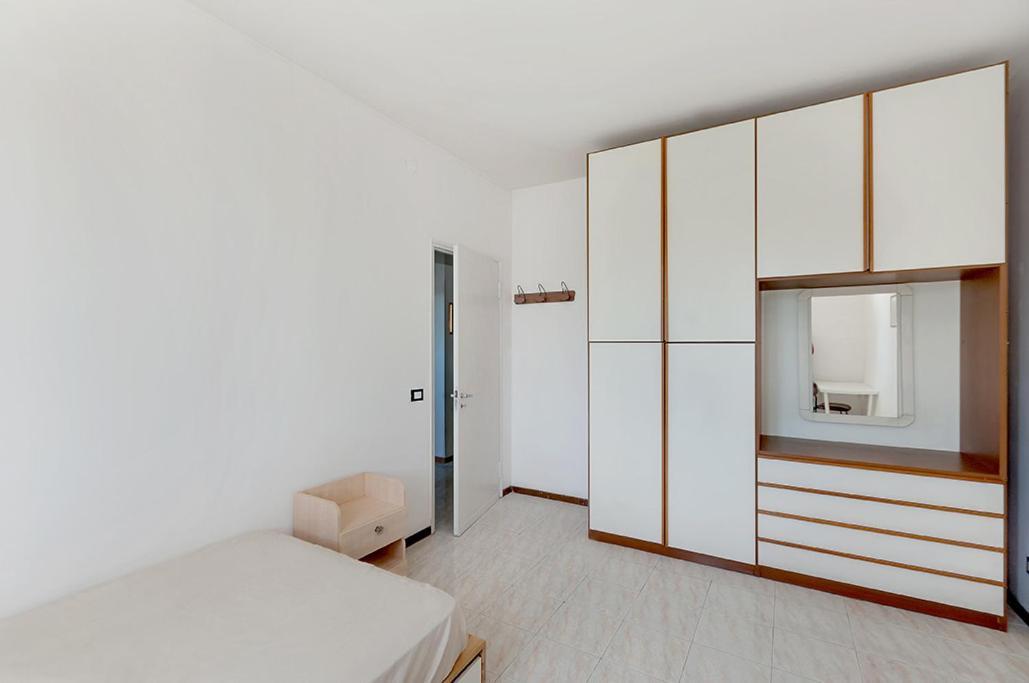 Private Room For Girls Bolonia Exterior foto